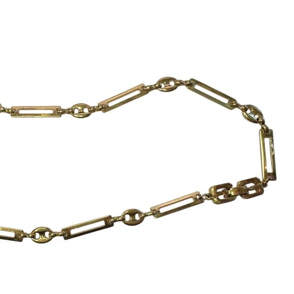 Givenchy Necklace with Unique Flat Rectangle Links - Picture 8 of 10